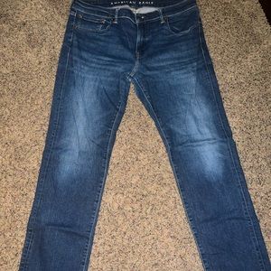 • AE • Men’s Jeans